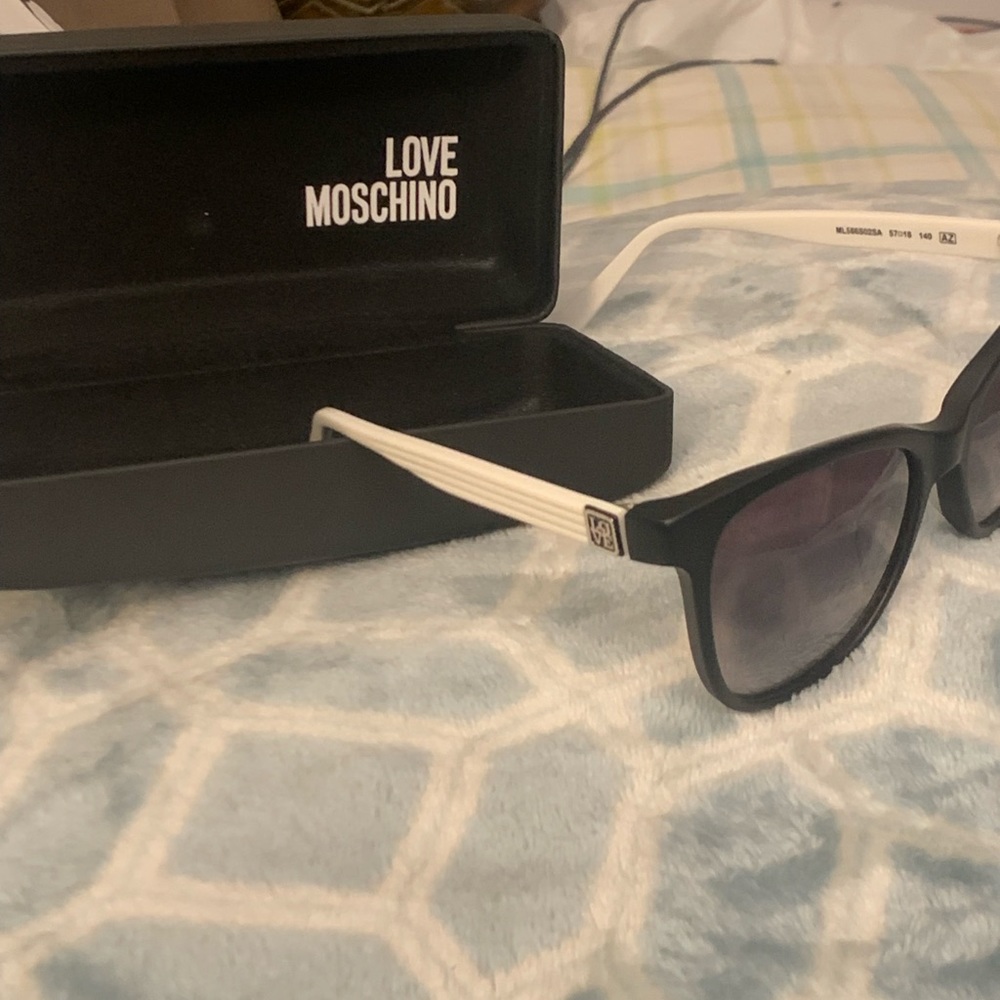 Moschino sunglasses